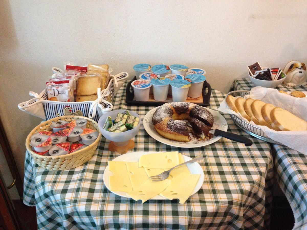Alexander Bed And Breakfast Ciampino Luaran gambar