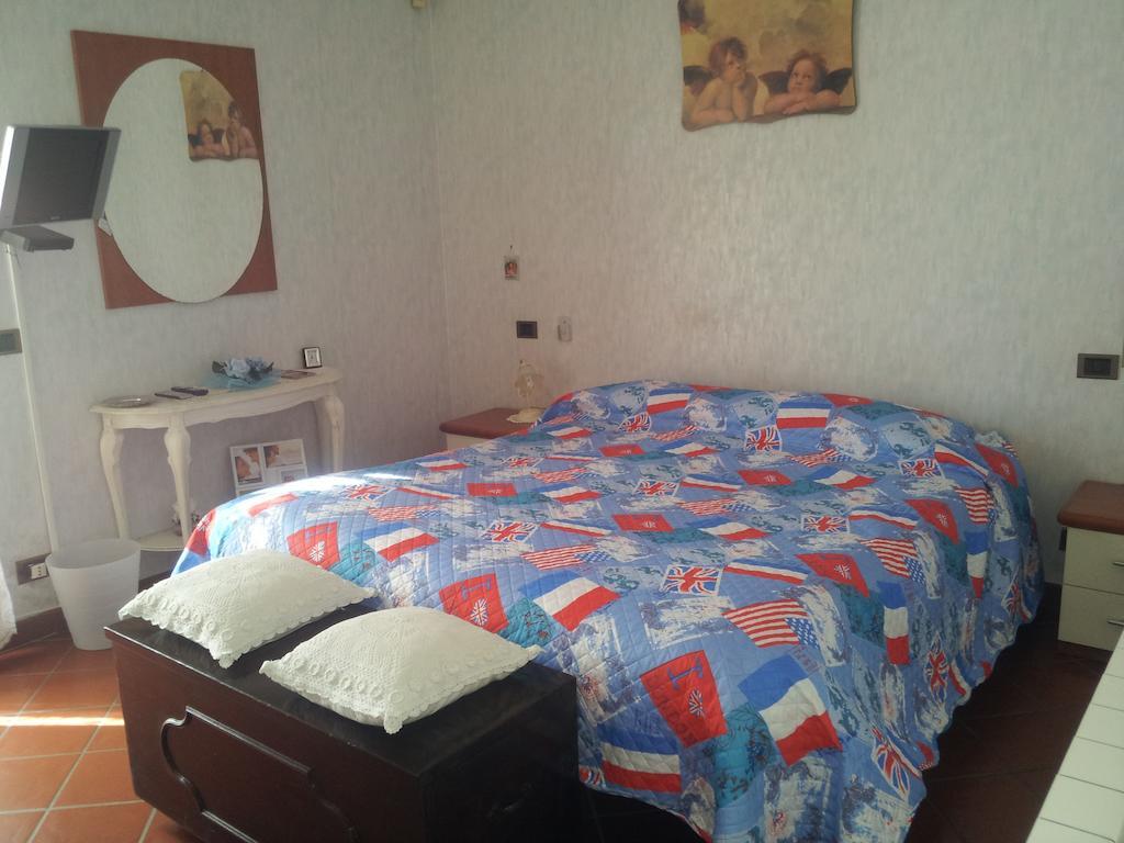 Alexander Bed And Breakfast Ciampino Bilik gambar